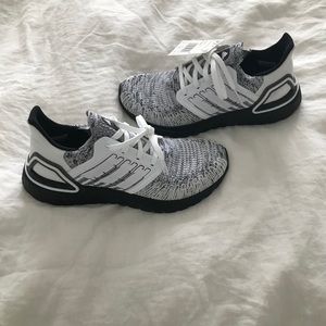 Women’s Adidas ultraboost 20 running shoes 7 1/2